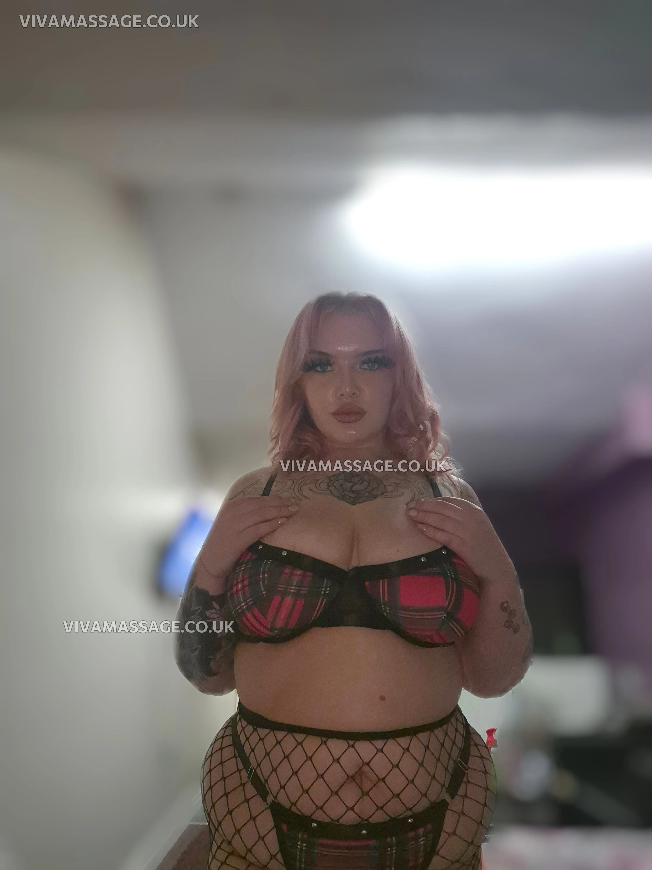 Photo 23 of ChubbyAltBabe