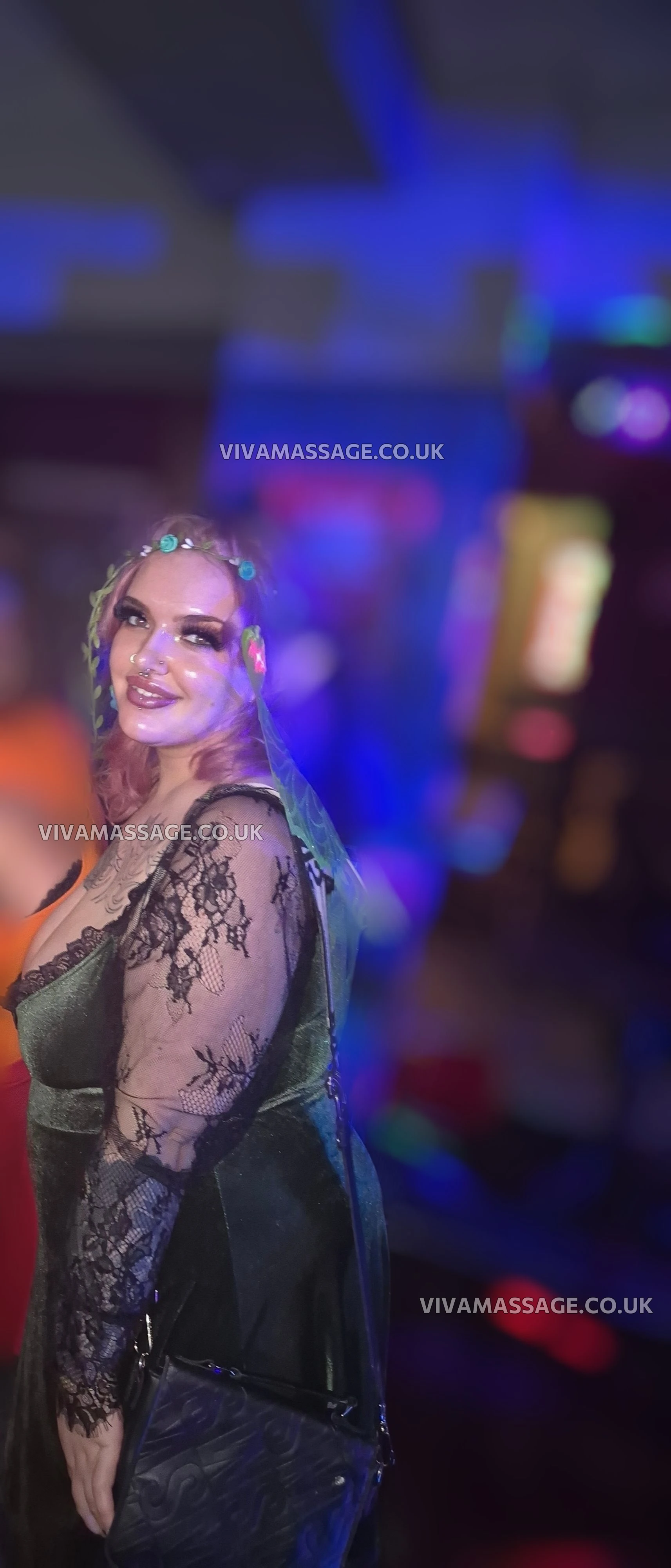 Photo 3 of ChubbyAltBabe