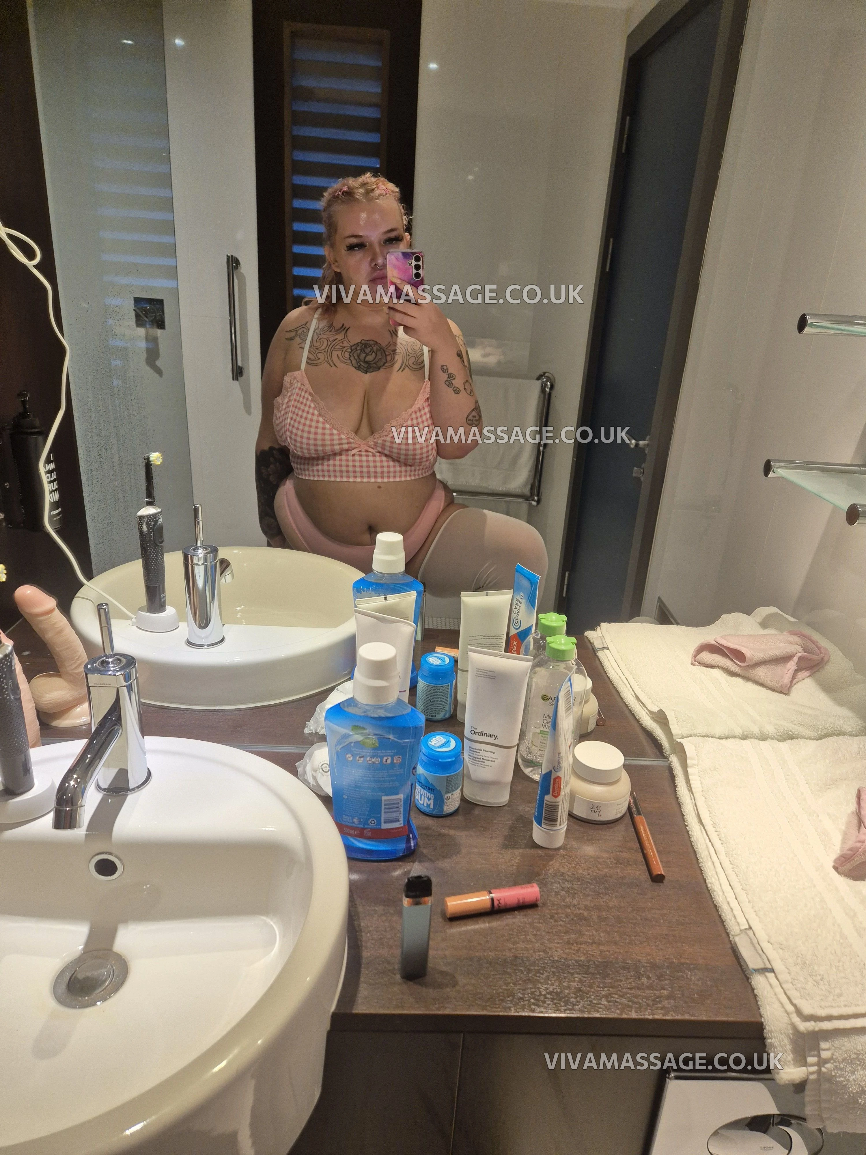 Photo 77 of ChubbyAltBabe