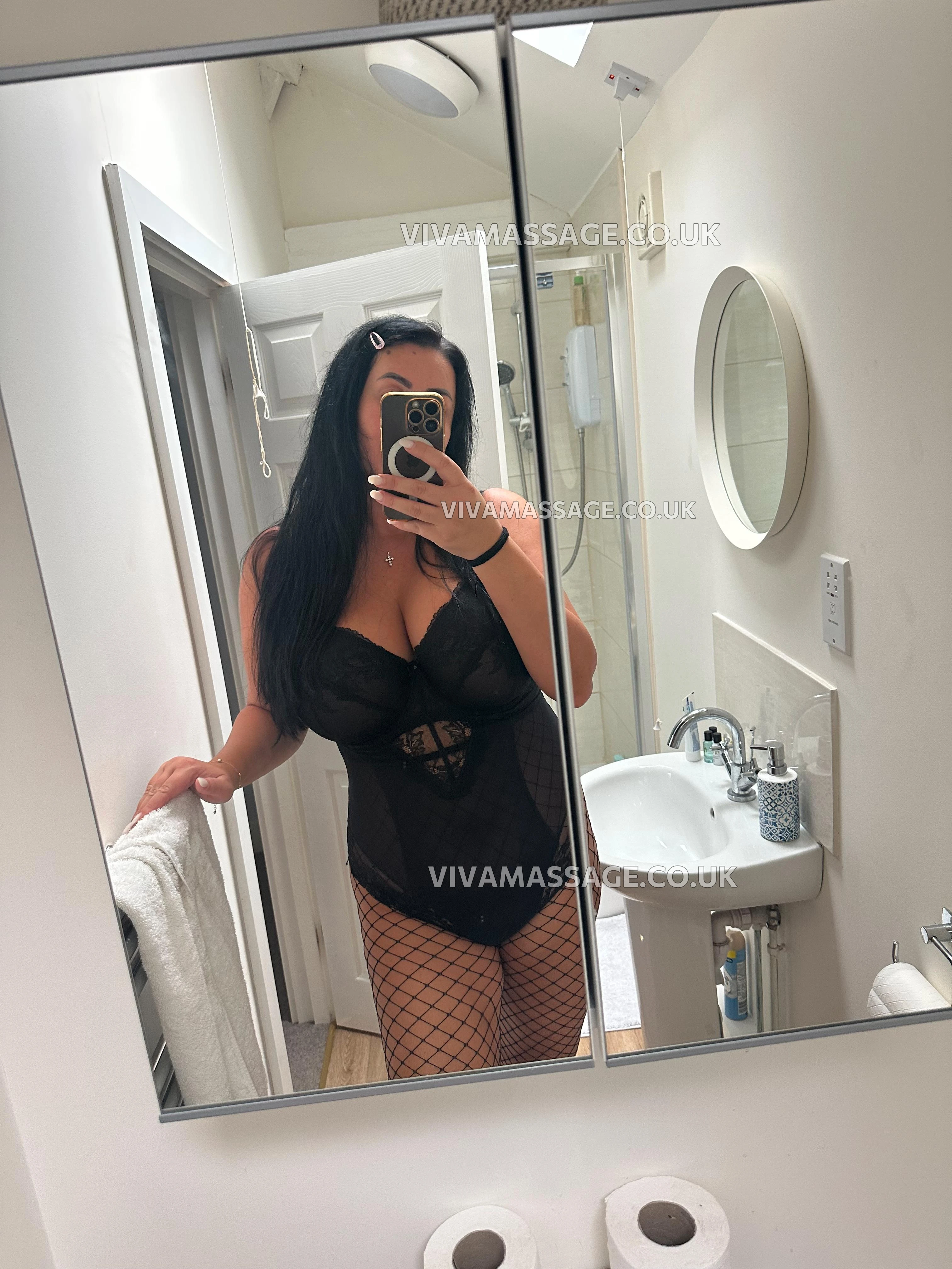 Photo 31 of Hot Annabelle