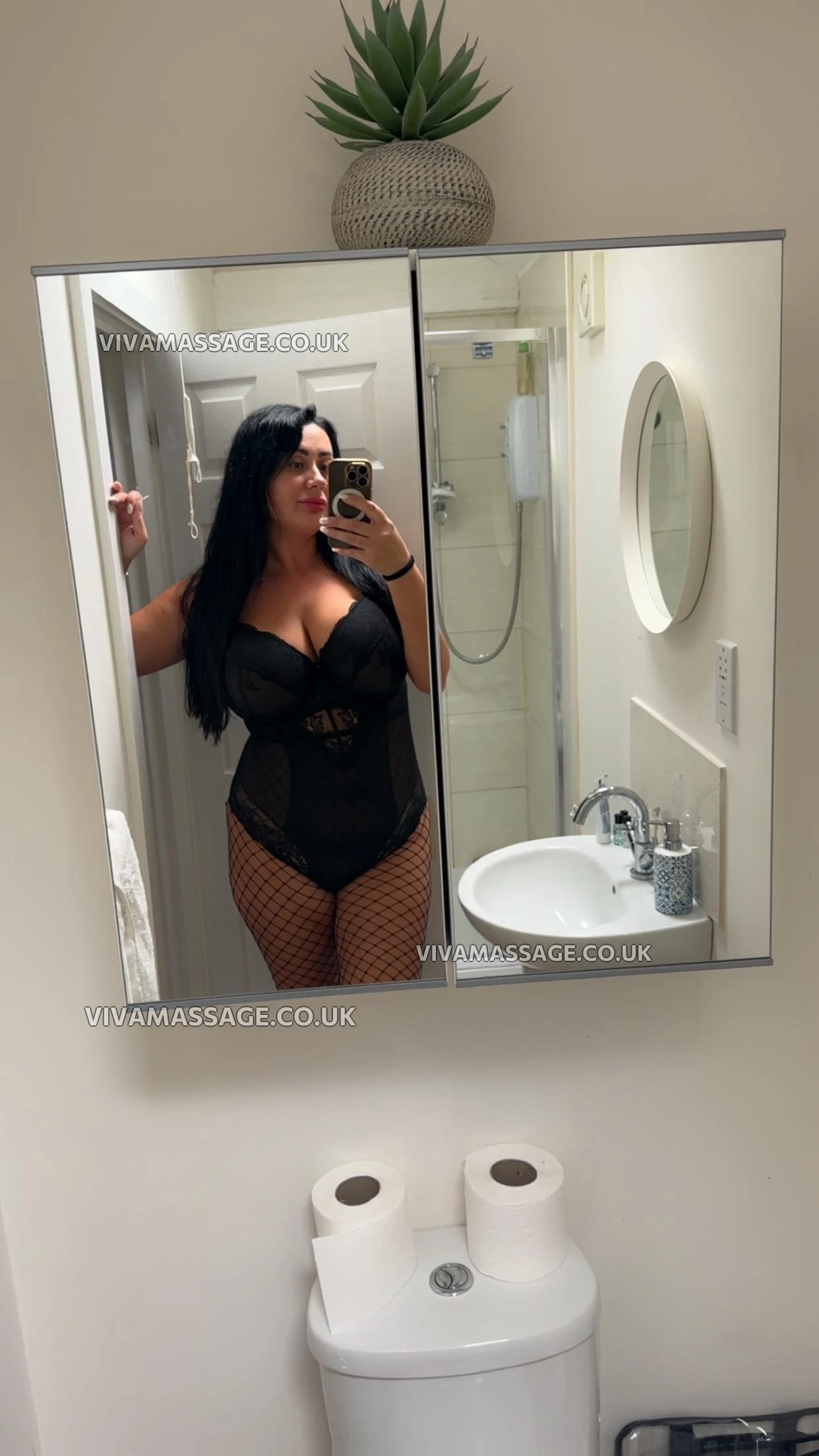 Photo 11 of Hot Annabelle