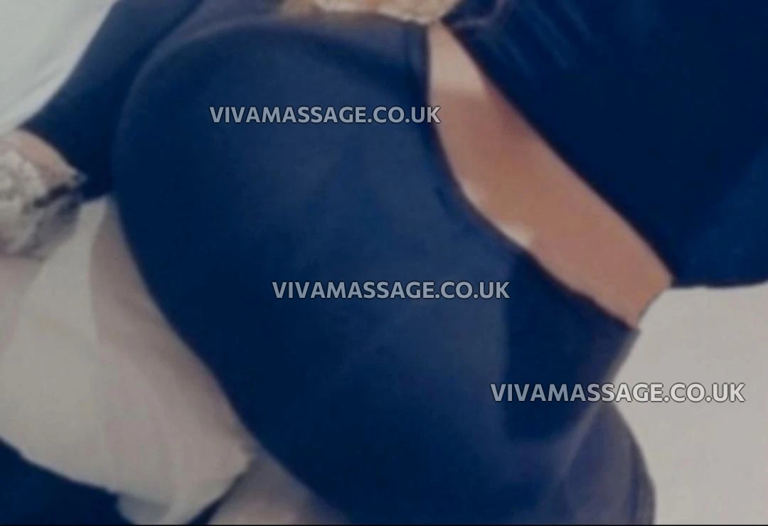 Photo 1 of English nicole