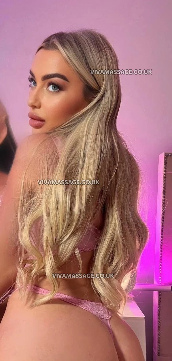 Photo 1 of British Doll Layla 