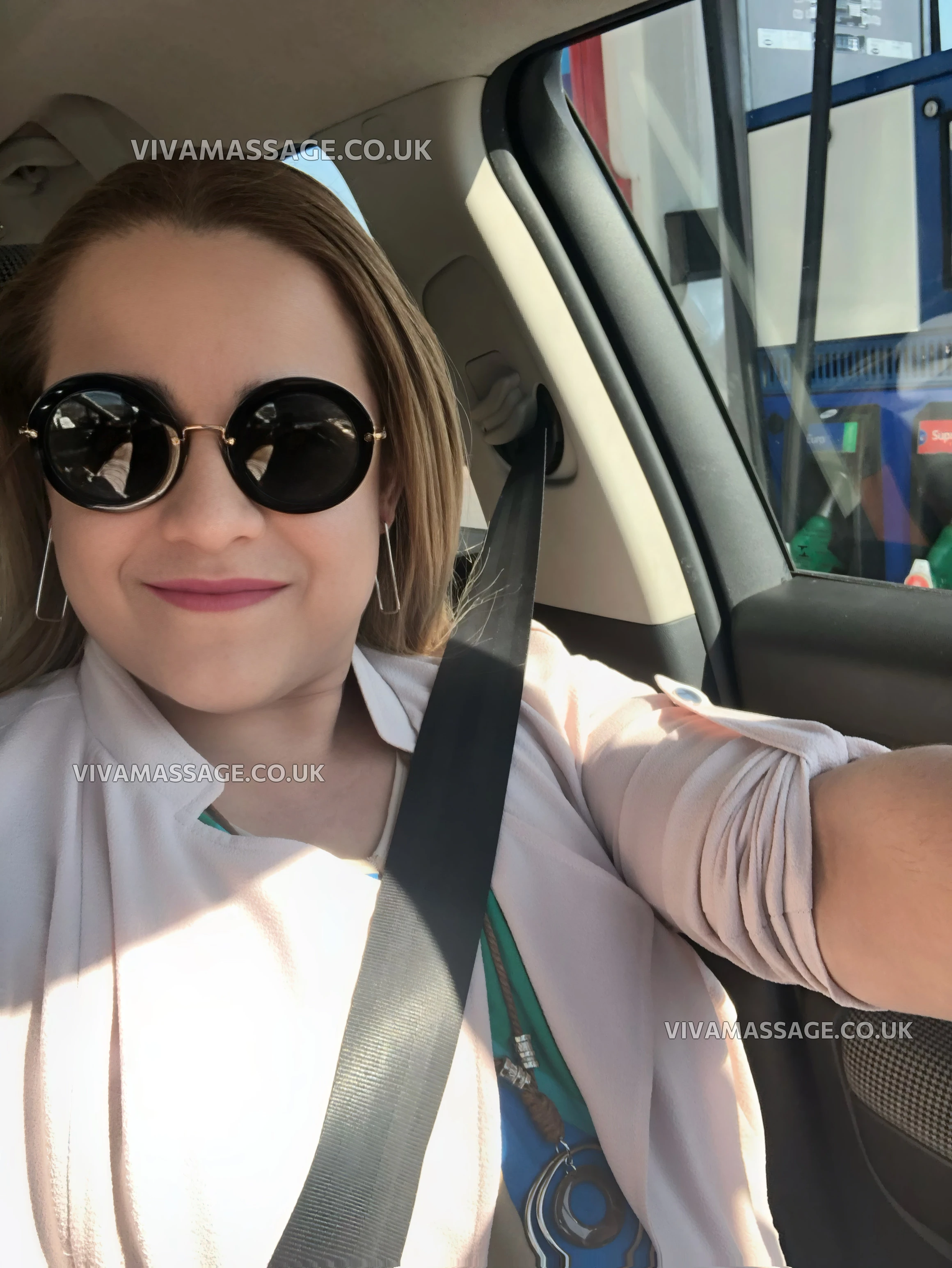 Photo 3 of Cattleya TS MASSAGE ONLY