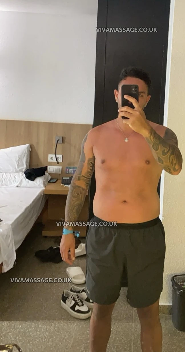 Photo 4 of Loverboy76